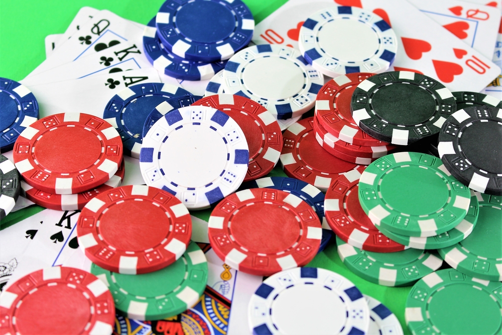 Casino Affiliate Concepts: CPA and Rev-Share Explained
